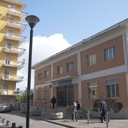 Binario 2 Hotel Сан Джорджо а Кремано Екстериор снимка