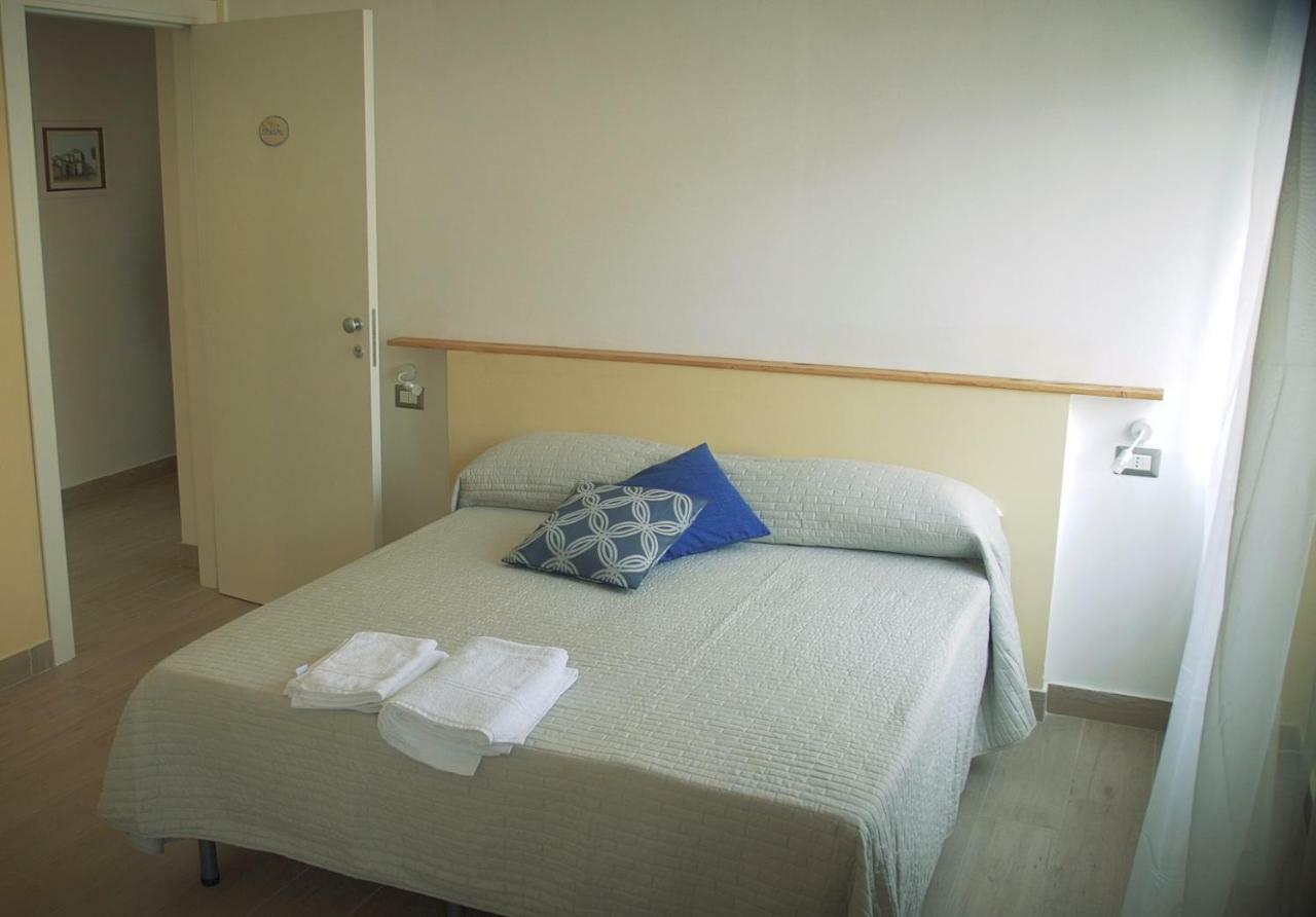 Binario 2 Hotel Сан Джорджо а Кремано Екстериор снимка