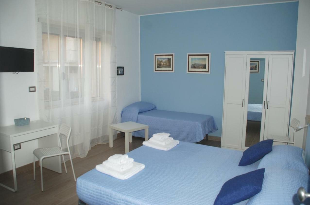 Binario 2 Hotel Сан Джорджо а Кремано Екстериор снимка