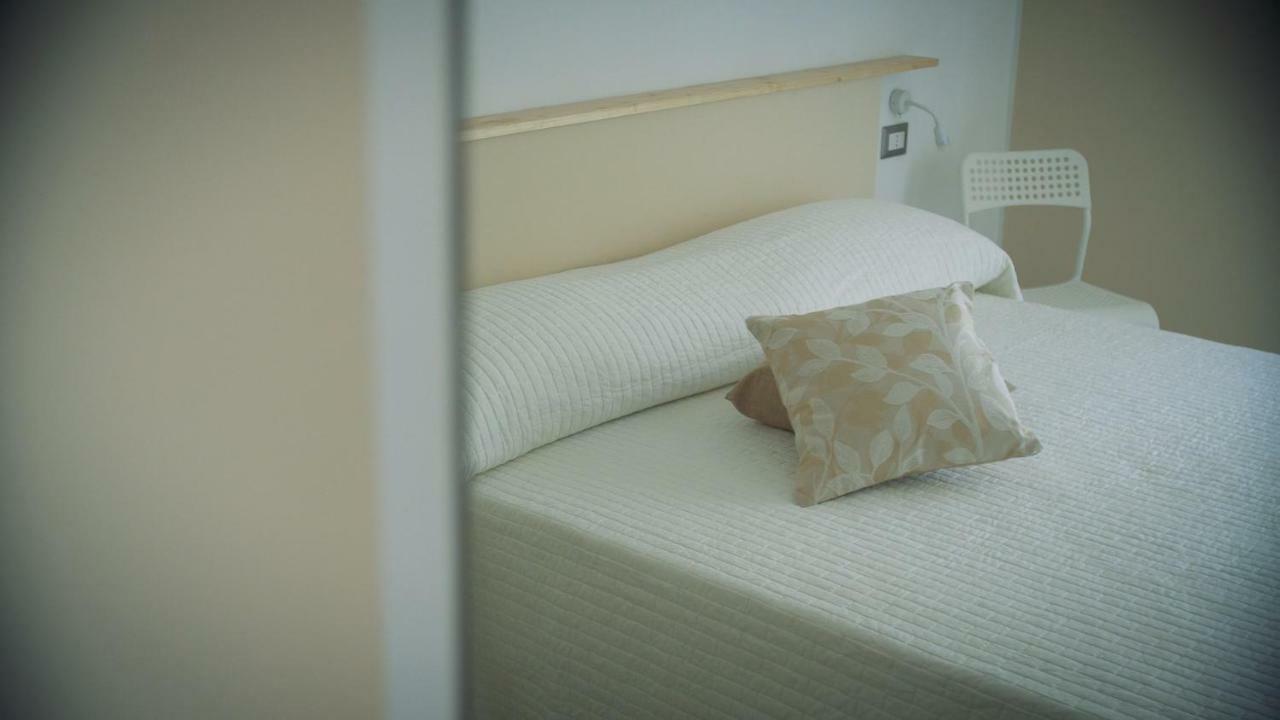 Binario 2 Hotel Сан Джорджо а Кремано Екстериор снимка