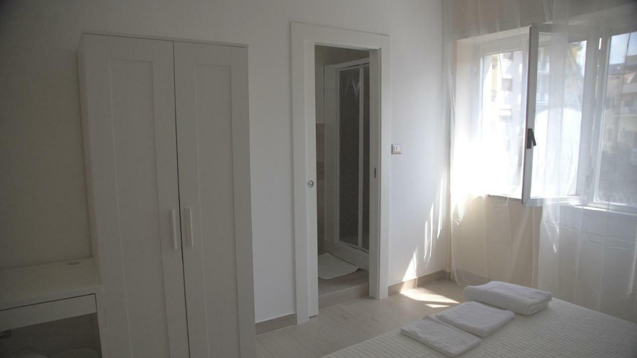 Binario 2 Hotel Сан Джорджо а Кремано Екстериор снимка